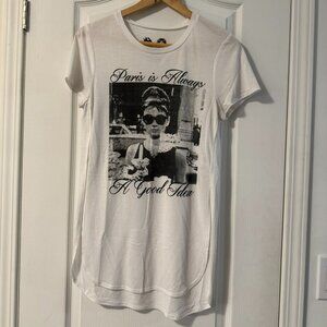 Paramount Audrey Hepburn Breakfast at Tiffany's T-shirt